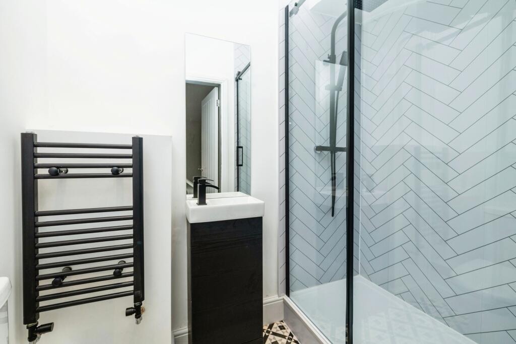 Bedroom Two Ensuite