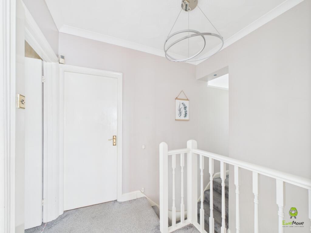 CAM02615G0-PR0087-STILL032