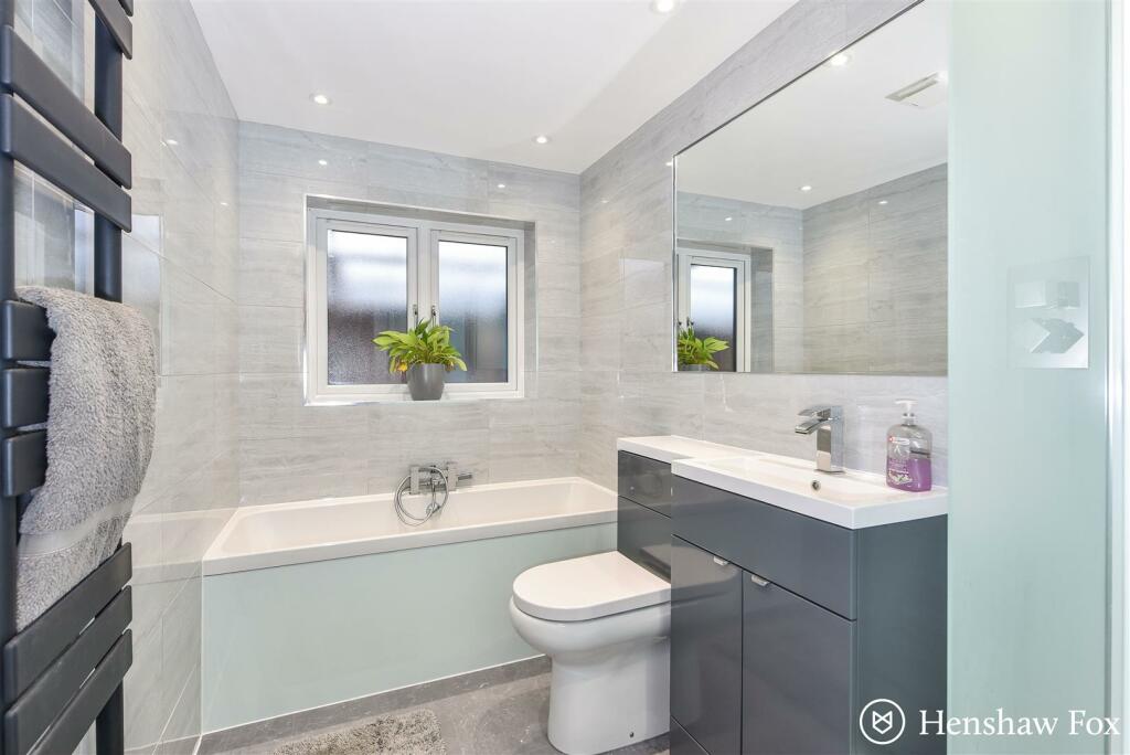 Ph16_5626851 - Copy.jpg