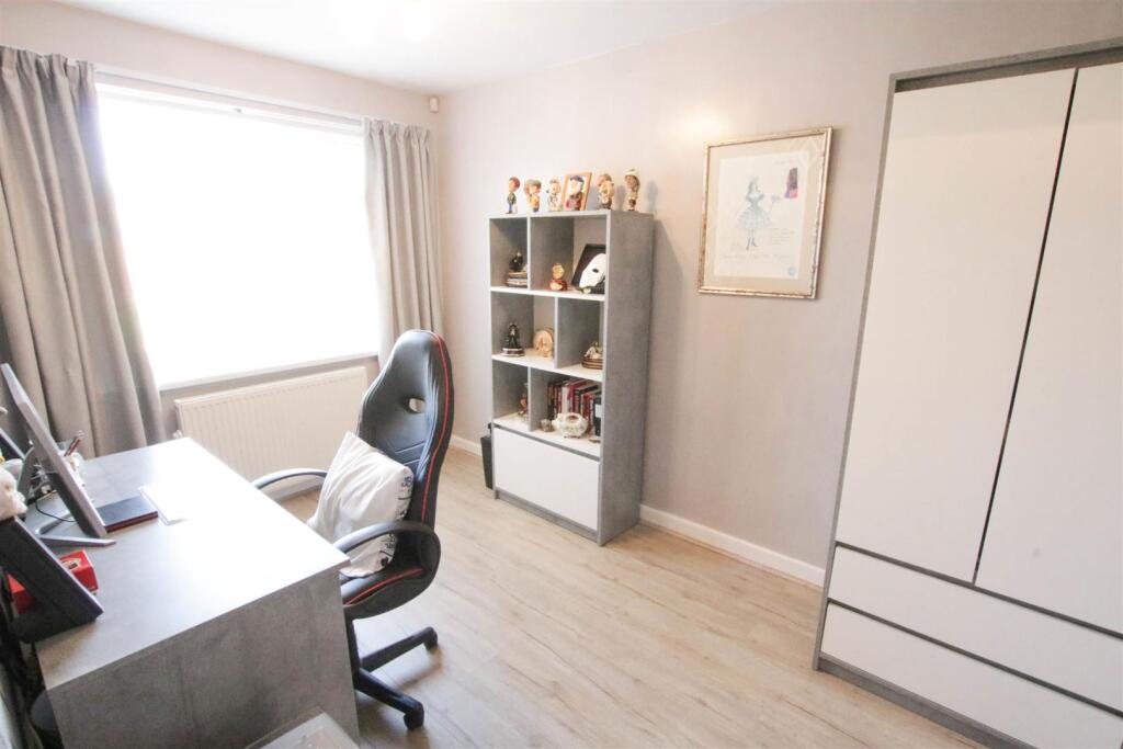 BEDROOM 3