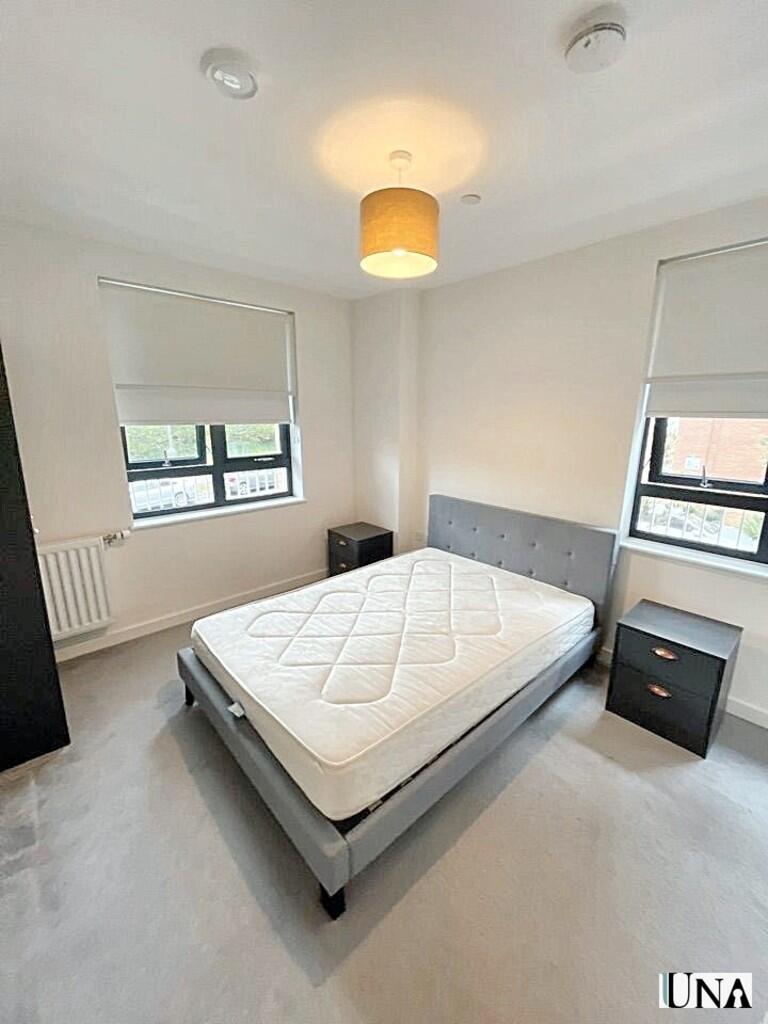 5caaaf93-6e1a-4cd...