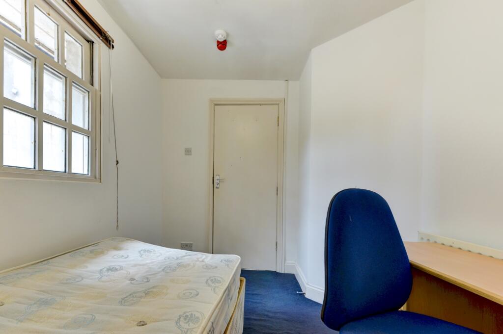 19 Ditchling Road Bedroom 10