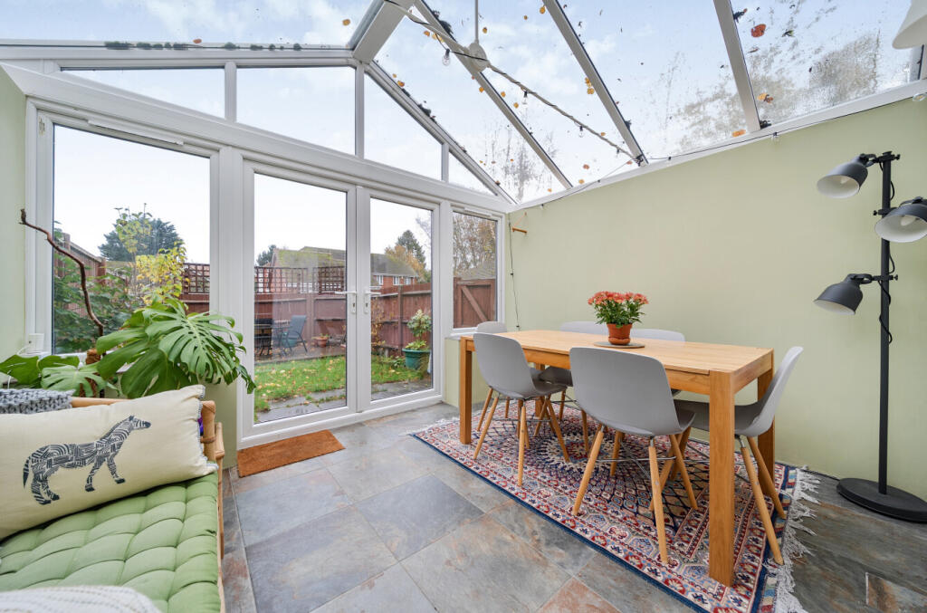 1374604-7-6908cec...