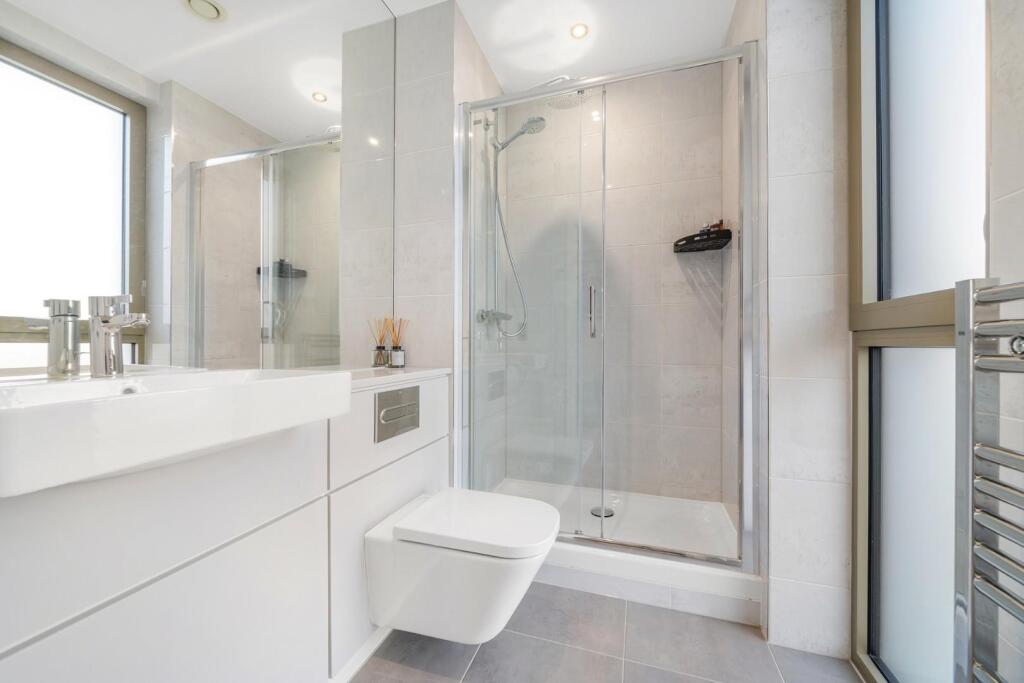 Ensuite.jpg
