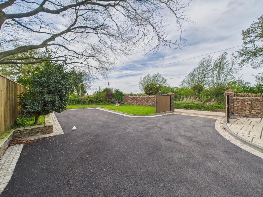 CAM02023G0-PR0133-STILL003