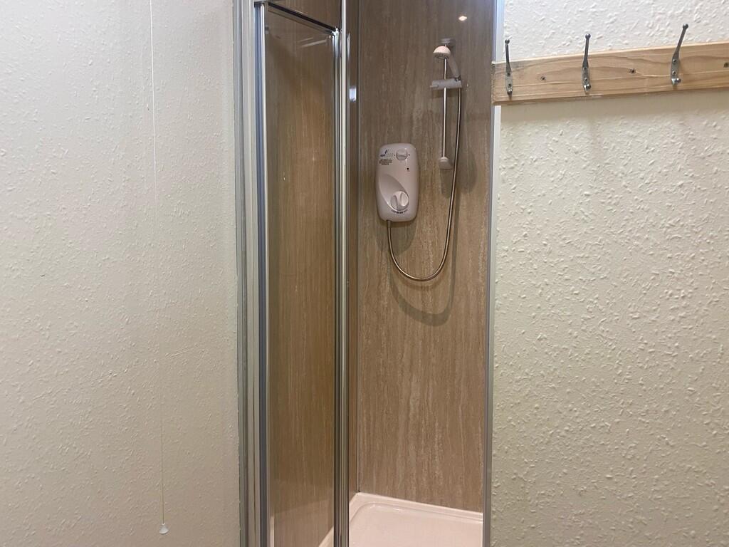Bathroom (3)