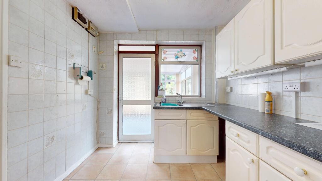 20 Avon Crescent, Brockworth, Gloucester, GL3 4LG