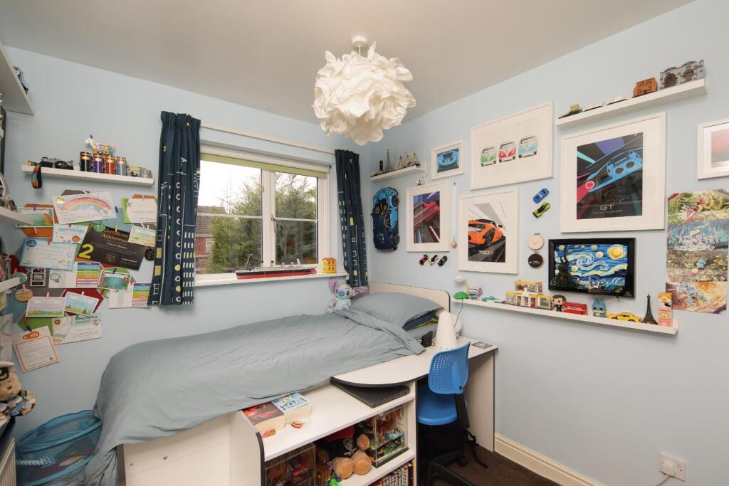 9 Mark Antony Drive Cv34-13.jpg