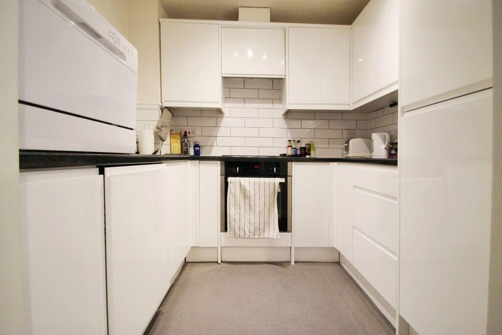 99390836-kitchen ...