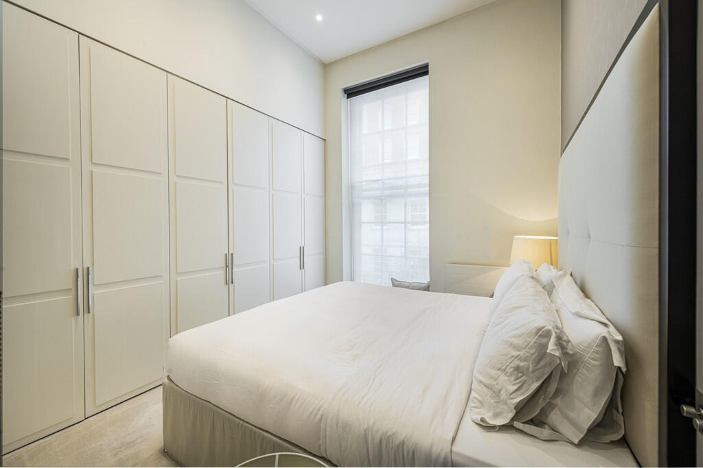 4 Warburton Hse B...