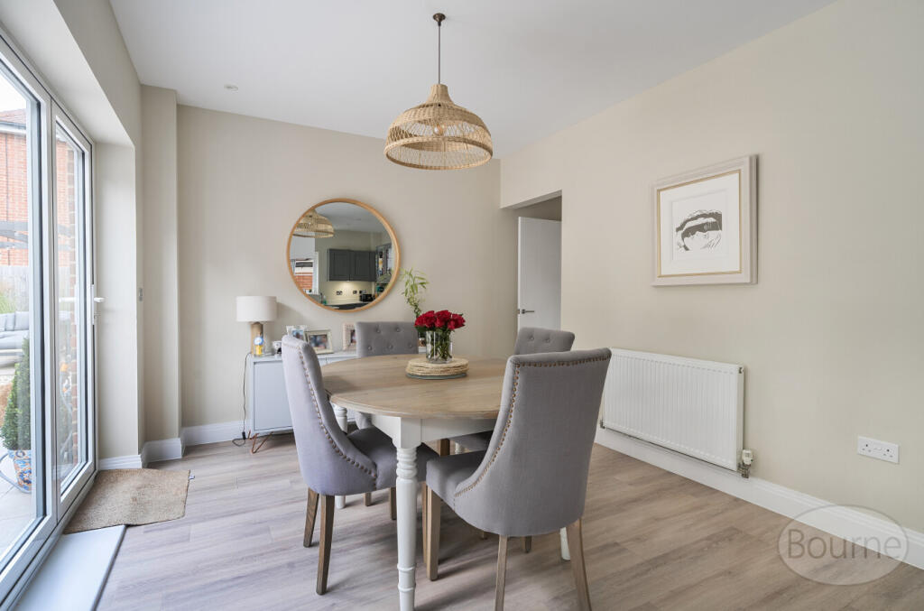 cab35732-ae3b-437...