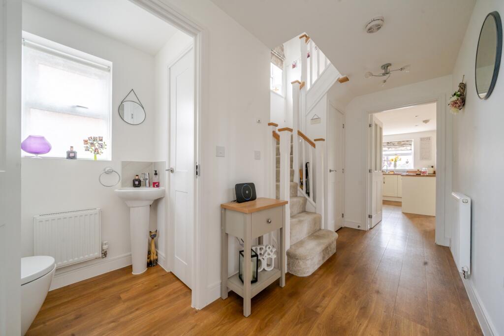 1348626-10-68b6e133a5d32