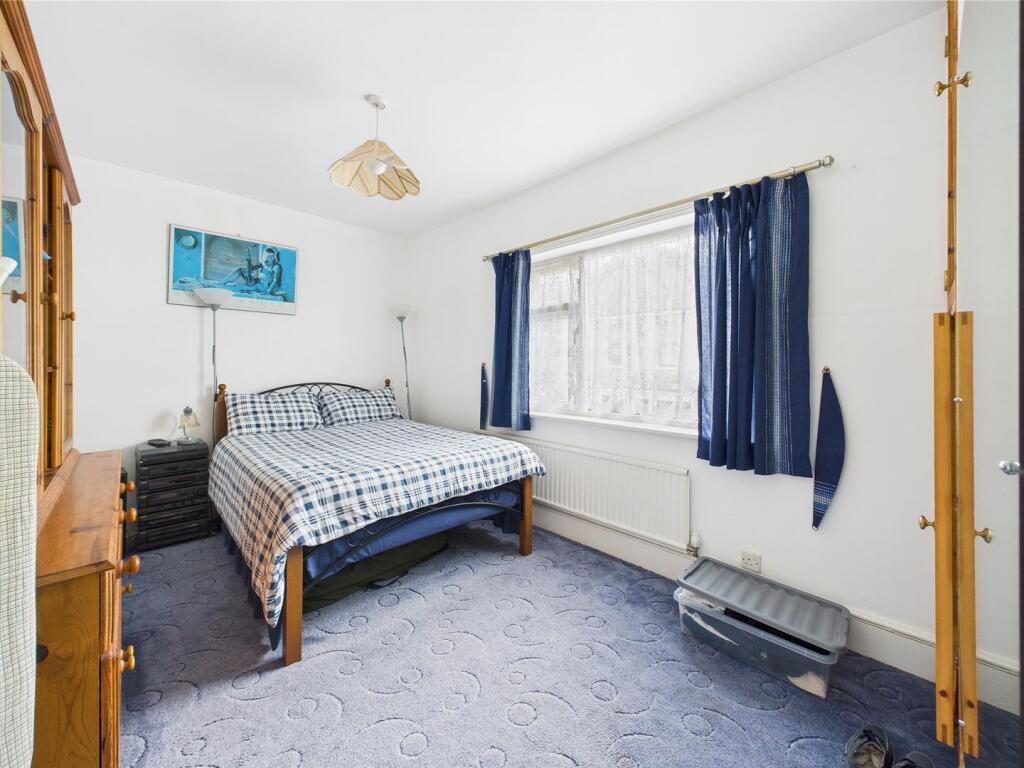 10 - Two-bedroom house in Easton.jpg