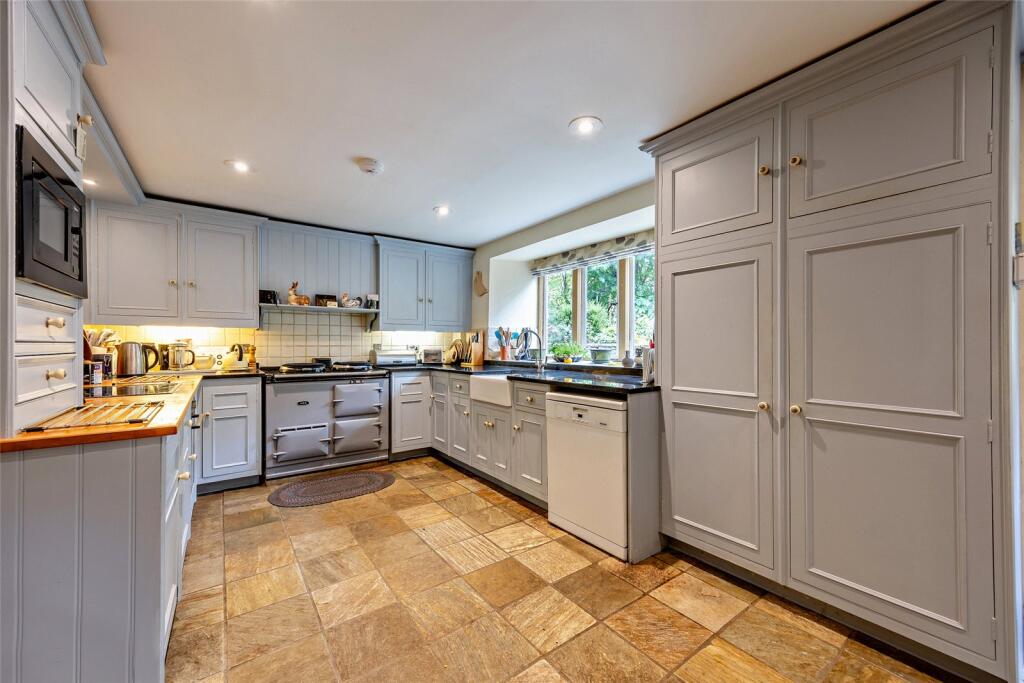 Fitted Kitchen