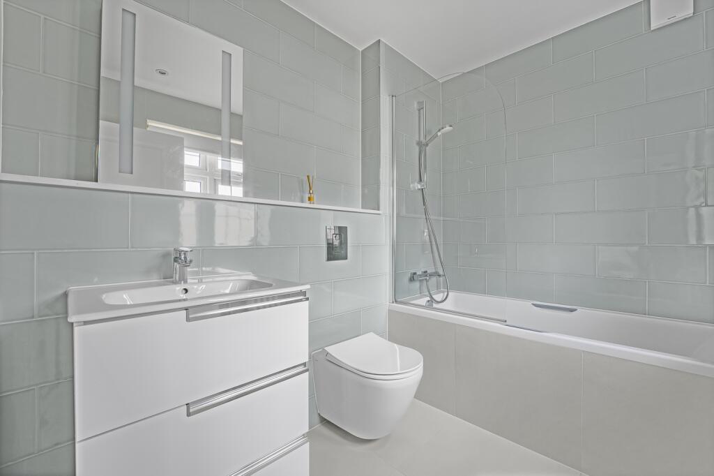 Nicoleta Aliman EweMove Bexleyheath Viewfield Road