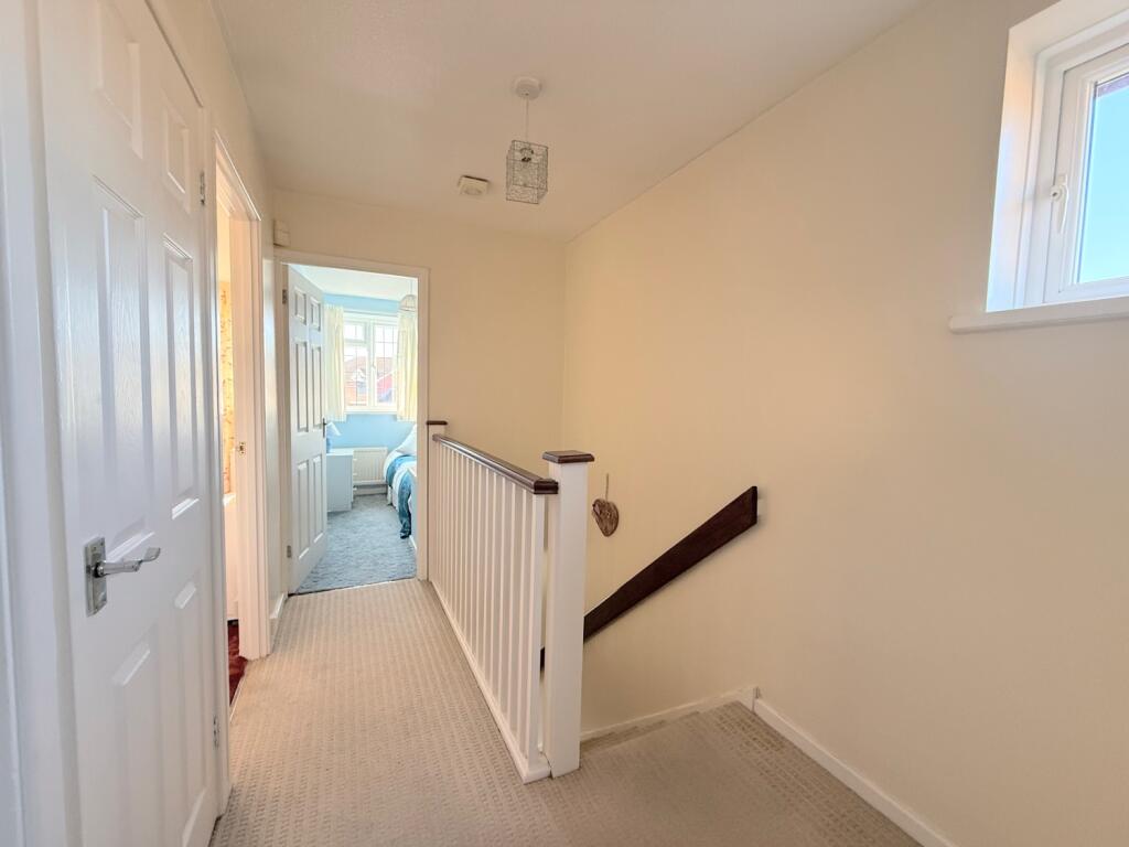 E8AD4C22-A369-40CD-BC27-F44329761B21