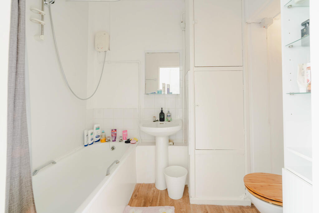 First Floor Flat - Bathroom