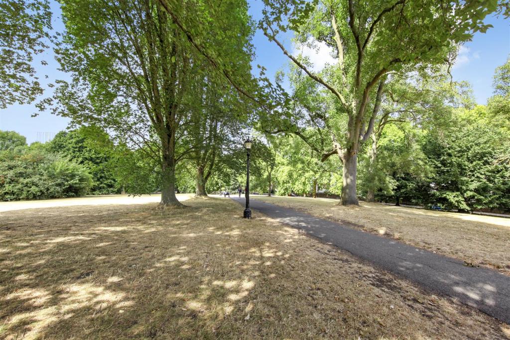 TOP FLOOR FLAT 39 Fitzroy Road   - CPixWLC2FXdQzWi
