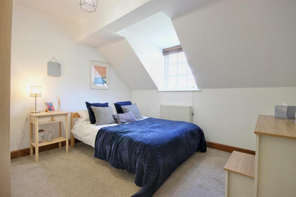 BEDROOM 3 (FRONT)