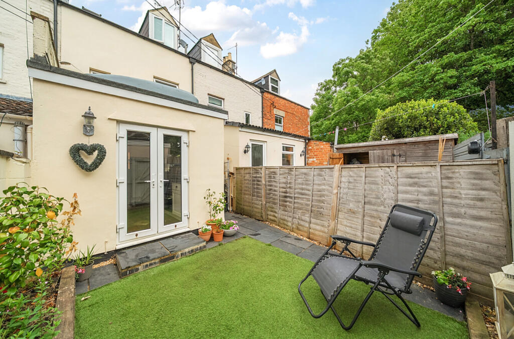 5-1299025-5-68384...