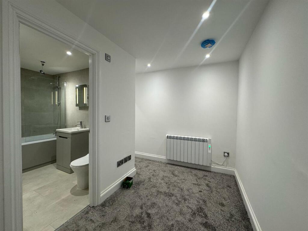 WhatsApp Image 2025-02-13 at 10.42.27.jpeg