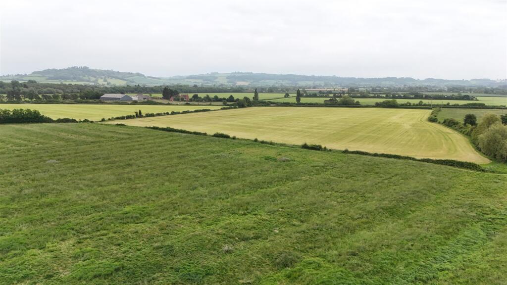 dji_fly_20250522_135954_0529_1747923769459_photo.J