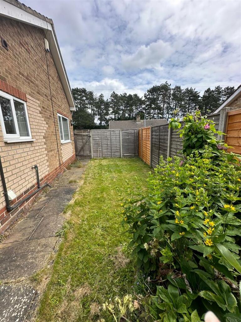 Rear Garden 4.jpg