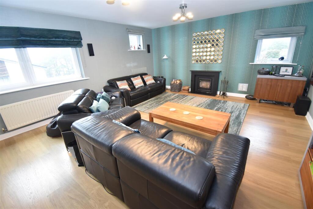 Living room.JPG