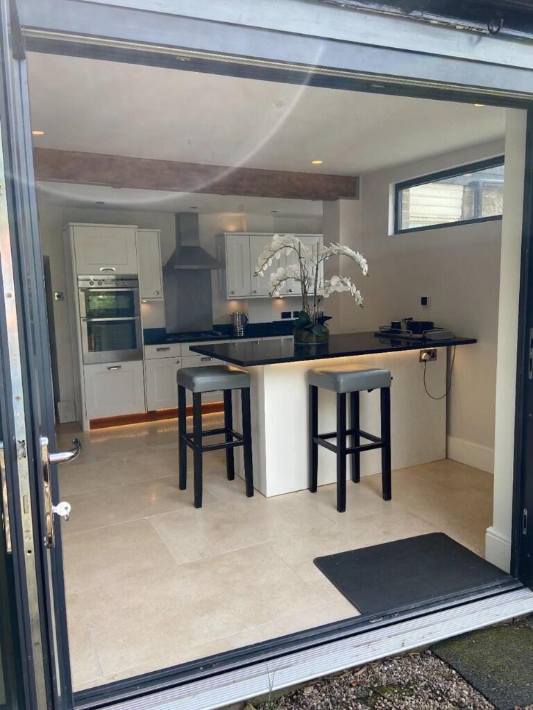 Kitchen Bi-Folds