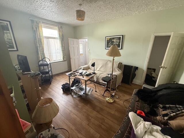 Lounge T202511051040.jpg