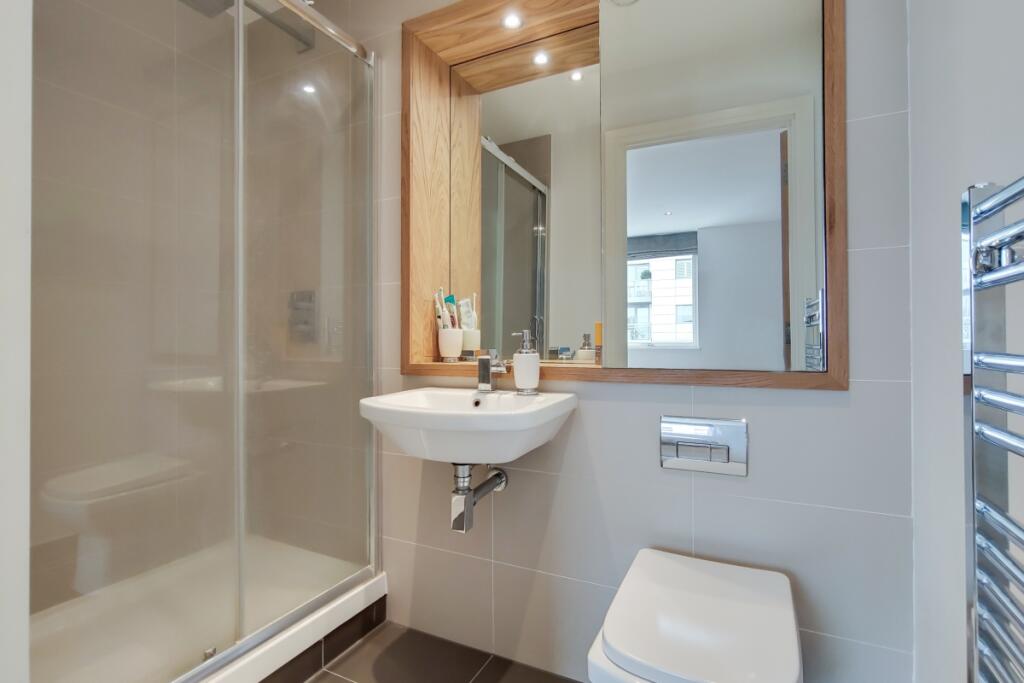 4_Master Ensuite-0