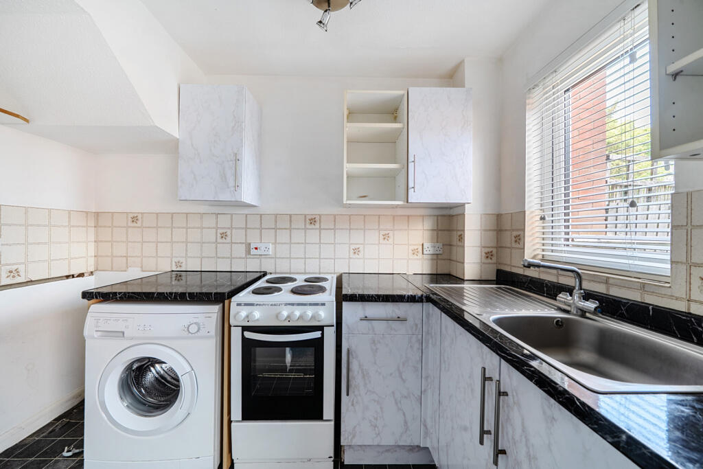 1317904-13-685ec5...