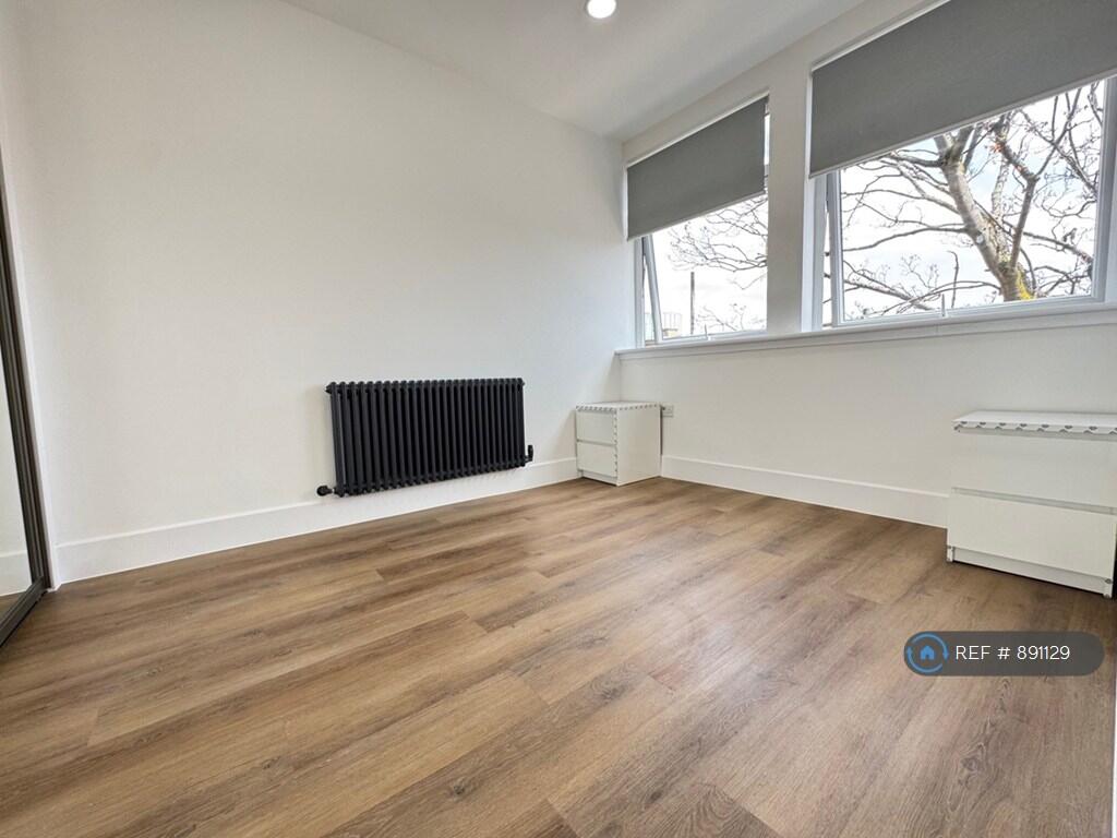 Flat 16 - £1075