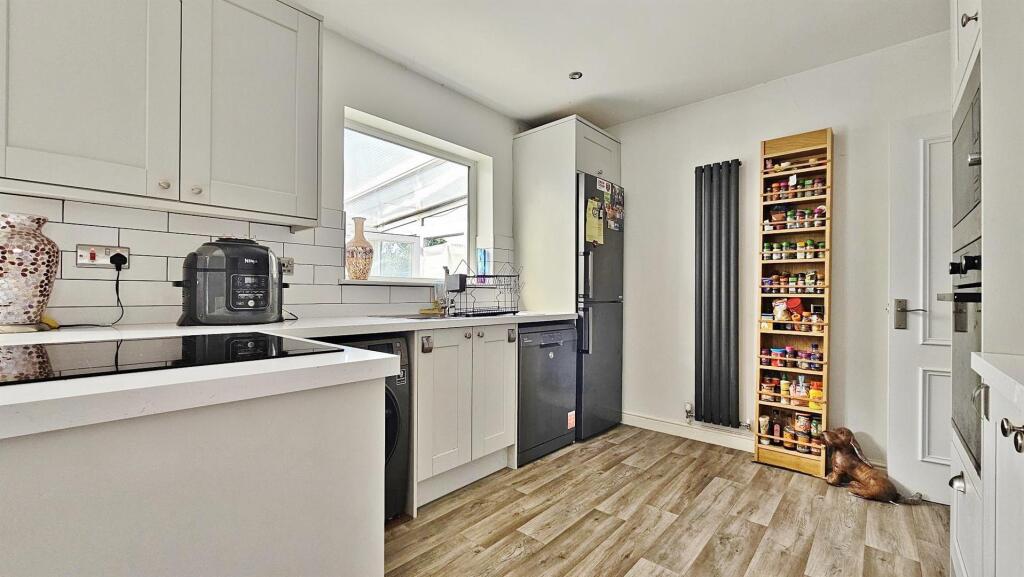 Alternate Kitchen/Diner View