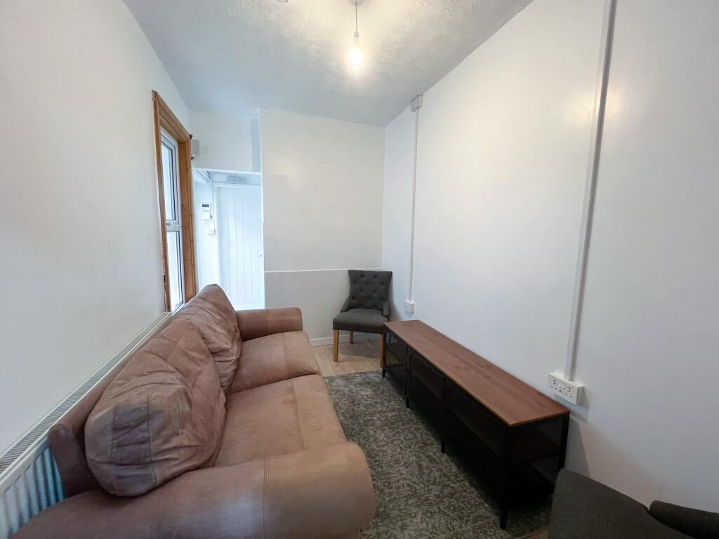 Living Room.jpg