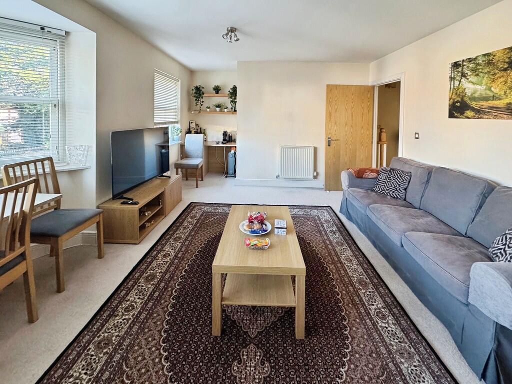 11 Chestnut House...