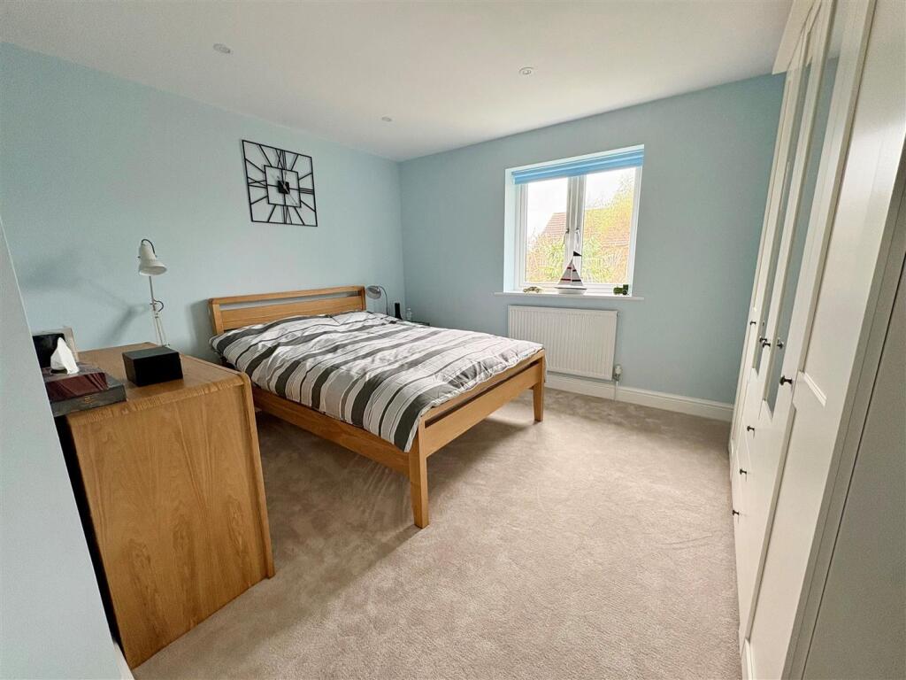 BED1B.jpg