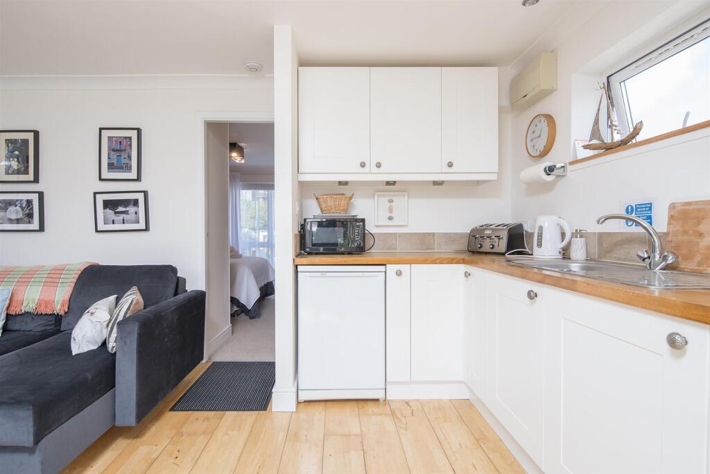 _DSC585313543 sweet retreat.jpg