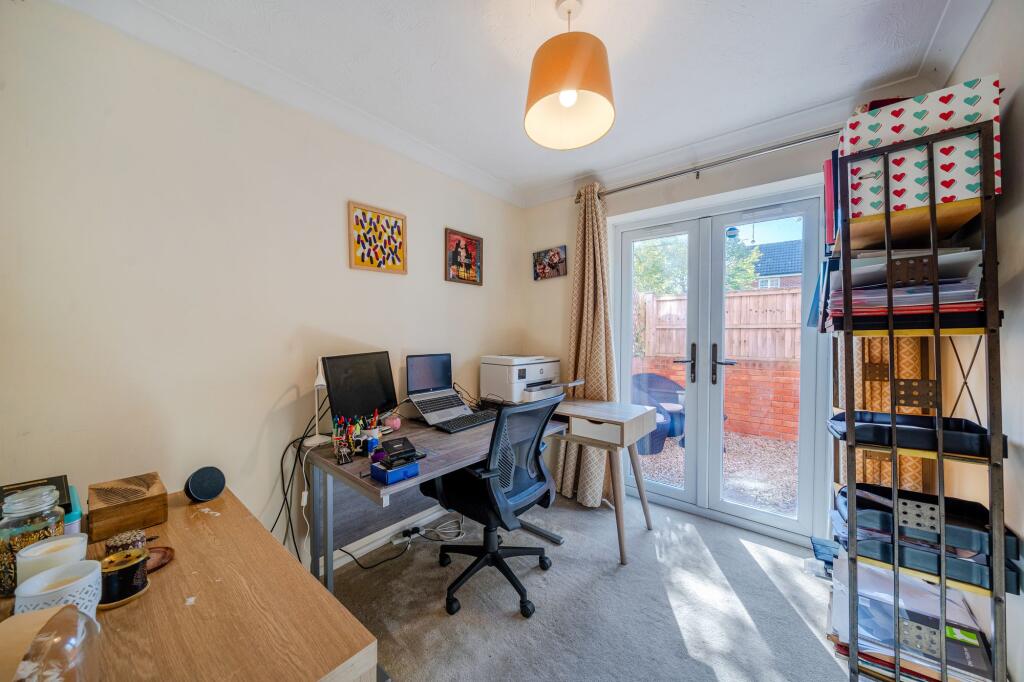 Study/Fourth Bedroom