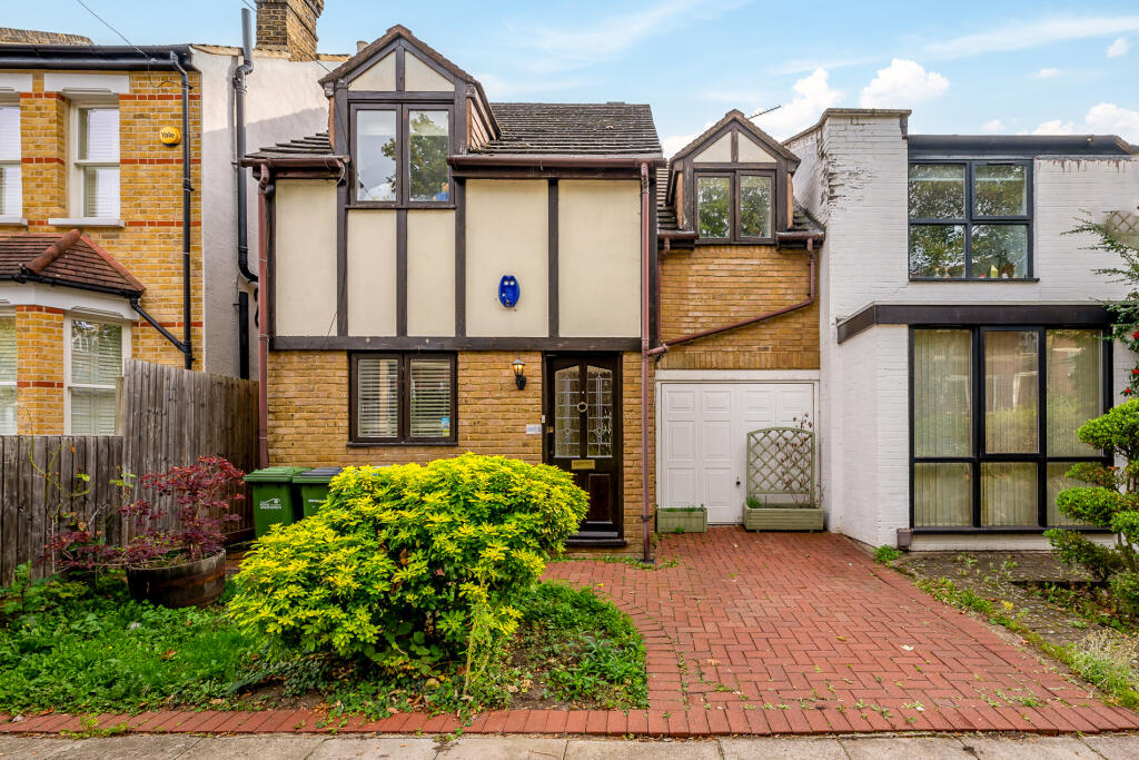 Meadowcourt Road, Blackheath, SE3