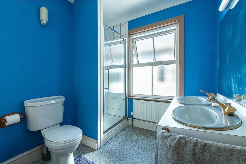 2 victoria av-hi-46.jpg