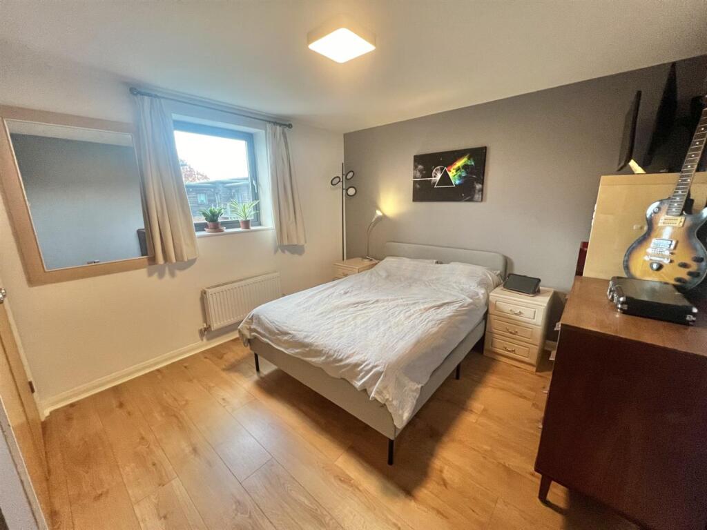 Bedroom.jpg
