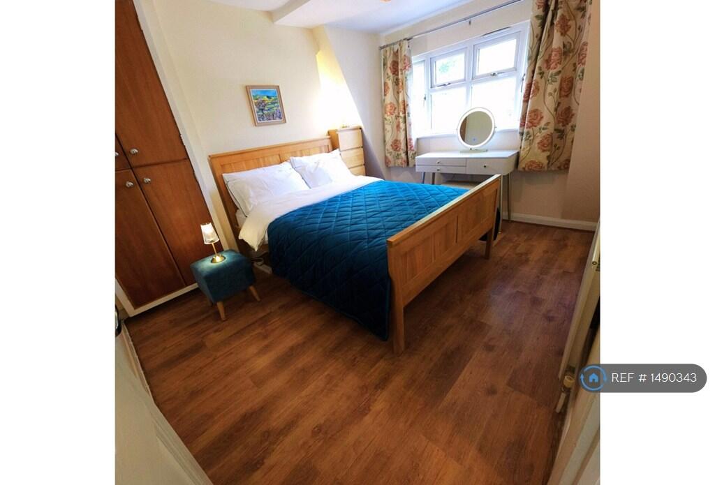 Bedroom Three/Ensuite