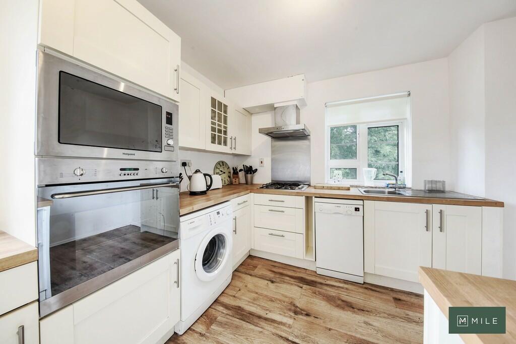18 Kelfield Court...