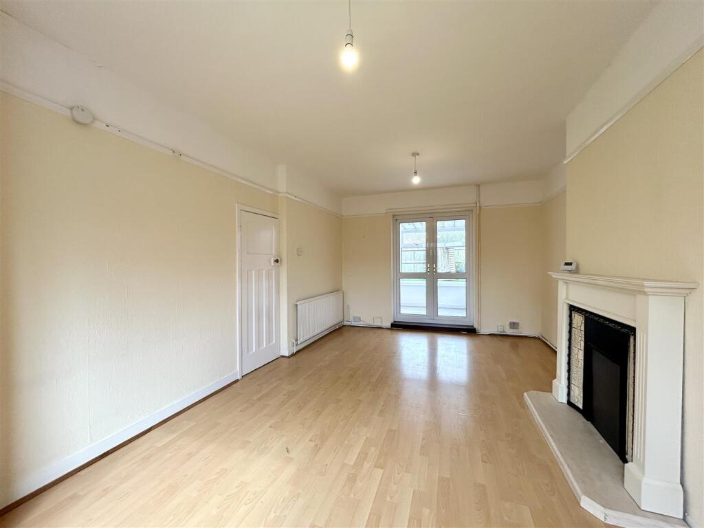 Living room.jpeg