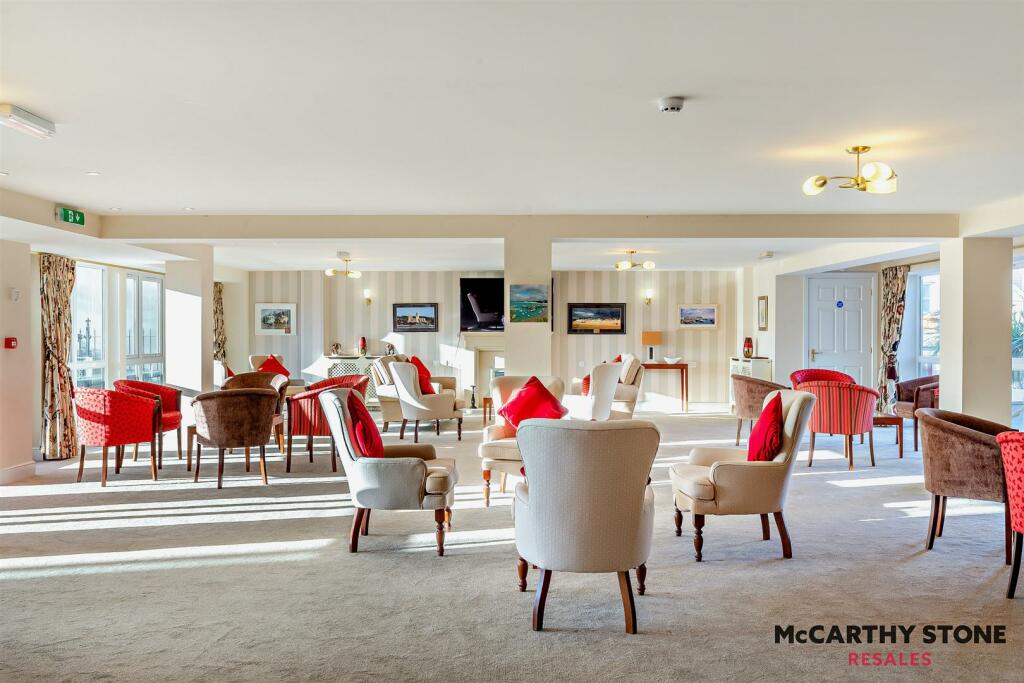 Homeowners Lounge