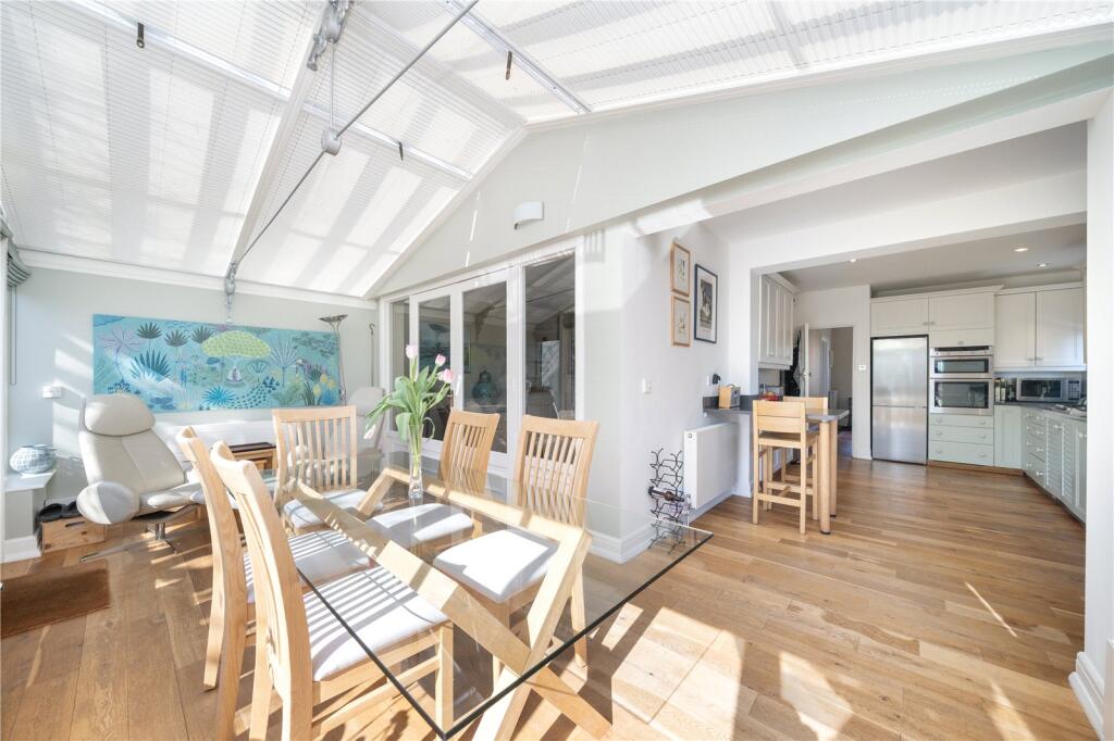 Conservatory/Kitchen