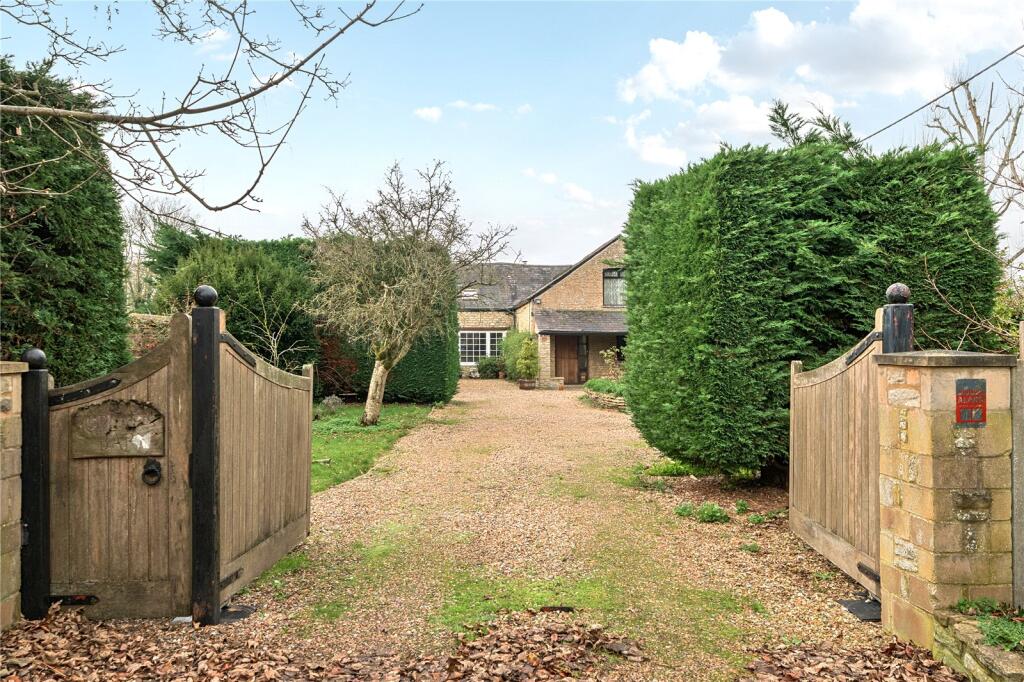 Driveway Entrance