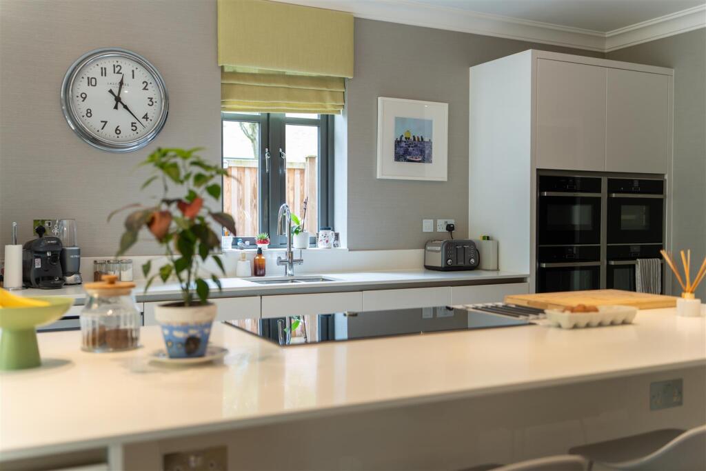 OBI_Will&#39;s House_7R50219_Kitchen.jpg