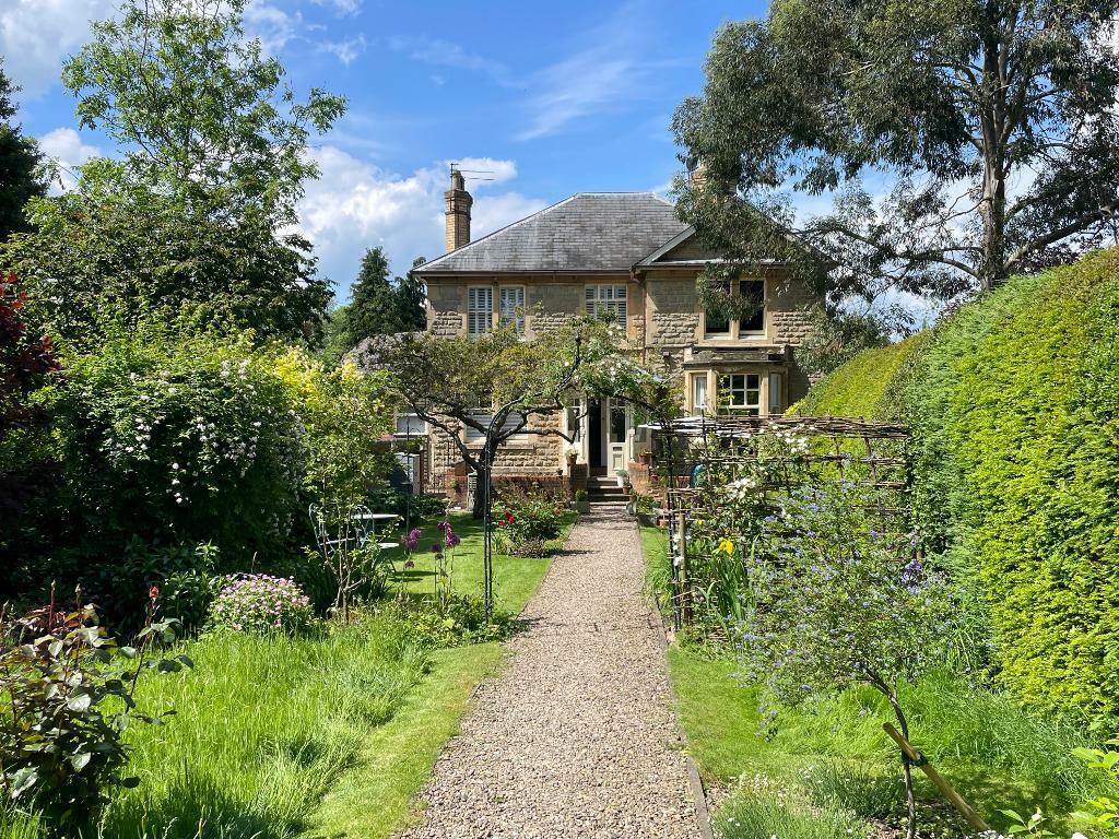 No. 3 Orleton House (first floor)
